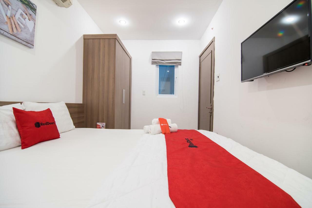 Reddoorz Plus Near Tan Dinh Market Ho Chi Minh City Exterior photo