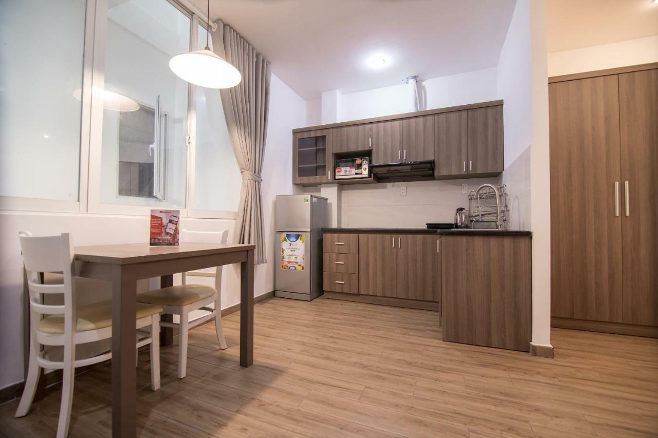 Reddoorz Plus Near Tan Dinh Market Ho Chi Minh City Exterior photo